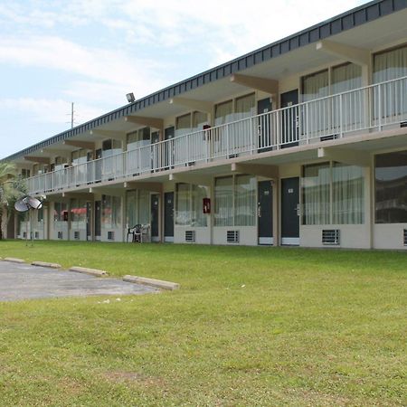 Travelers Inn Kingsland Eksteriør billede