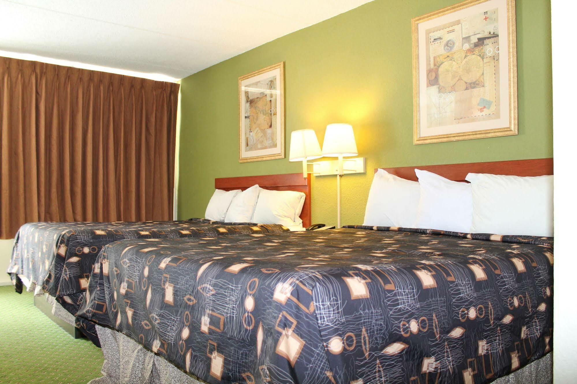 Travelers Inn Kingsland Eksteriør billede